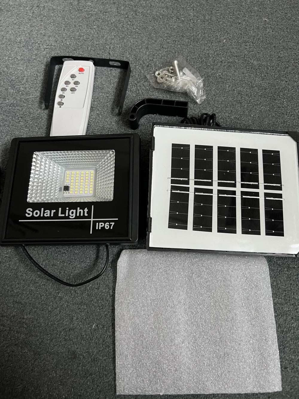 JVEE 30W 1000mAh projecteurs solaires télécommande alimenté projecteur extérieur étanche IP67 Villa lampadaire Angle réglable