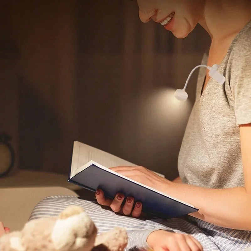 Lampe LED portable pour lecture au lit, éclairage doux et flexible, idéale pour nuit ou voyage