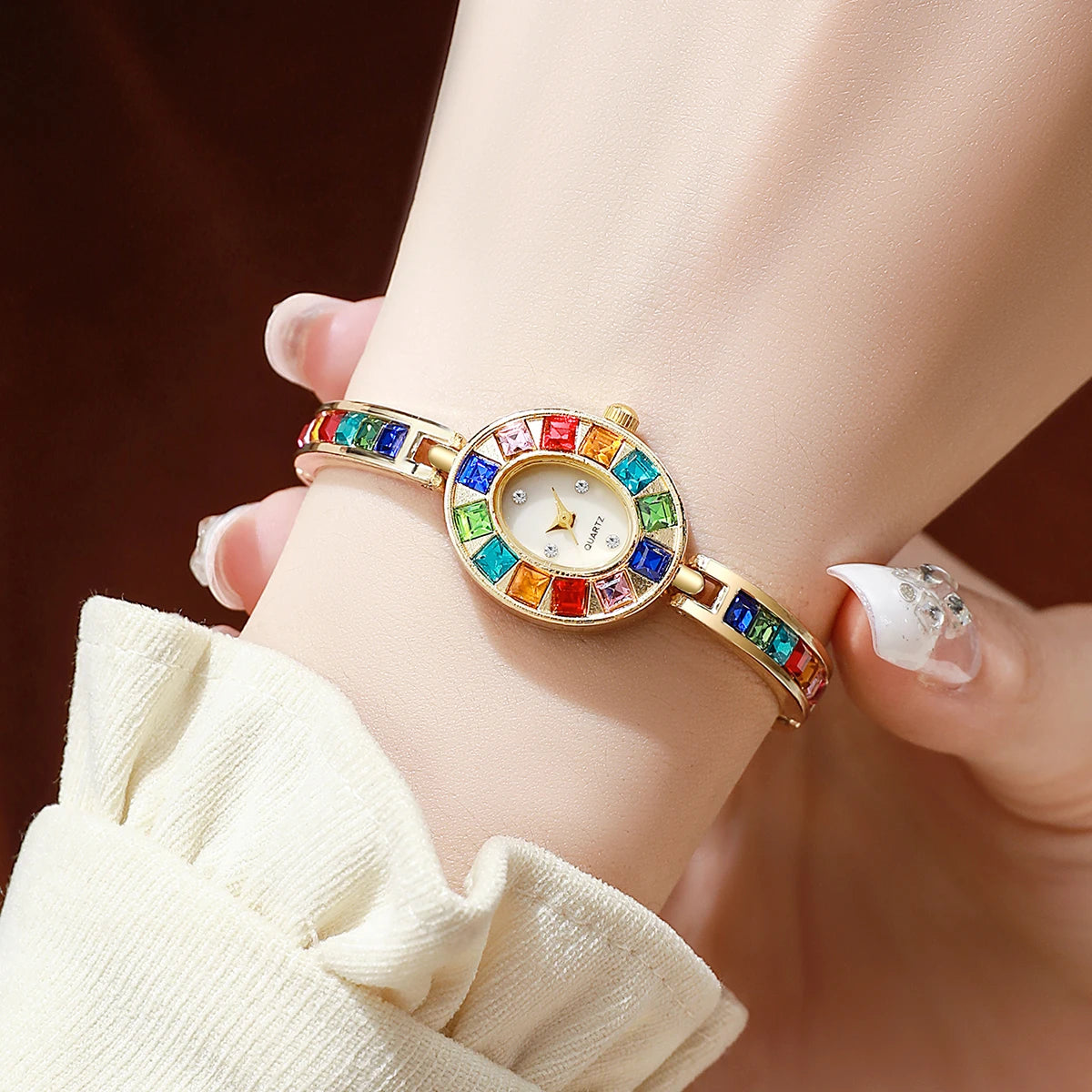 Montres de luxe en strass pour femmes, Bracelet à la mode, montre à Quartz pour dames, horloge cadeau pour filles (sans boîte)