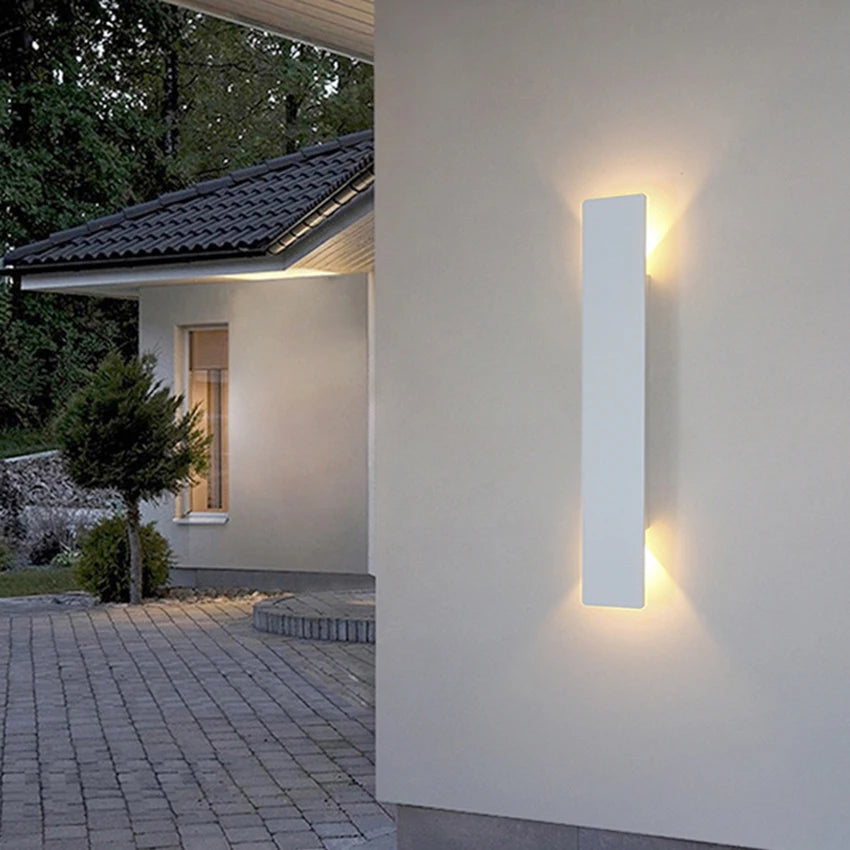 Applique murale extérieure étanche lampe à LED moderne noir blanc aluminium vers le haut lumière inférieure appliques étanche IP65 110V 220V luminaires