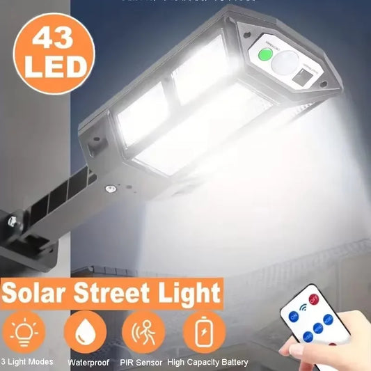 La plus récente lumière LED solaire 300000 LM lampe solaire extérieure de capteur de mouvement 4 modes étanche IP65 lumière solaire de jardin lanterne de cour de rue