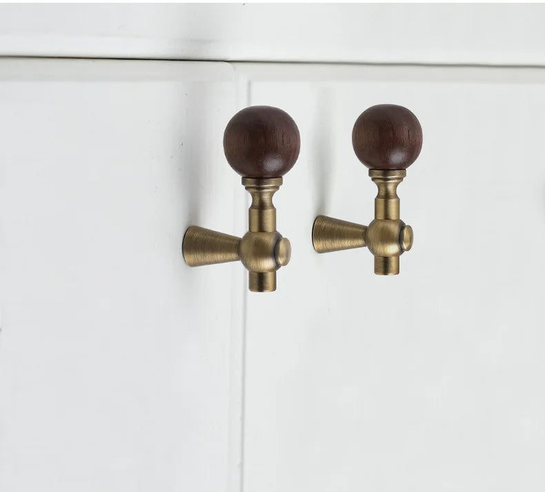 Nouvelle poignée de porte d'armoire en noyer de style chinois – Bouton rond monotrou en laiton et bois nordique en or pour tiroirs et meubles