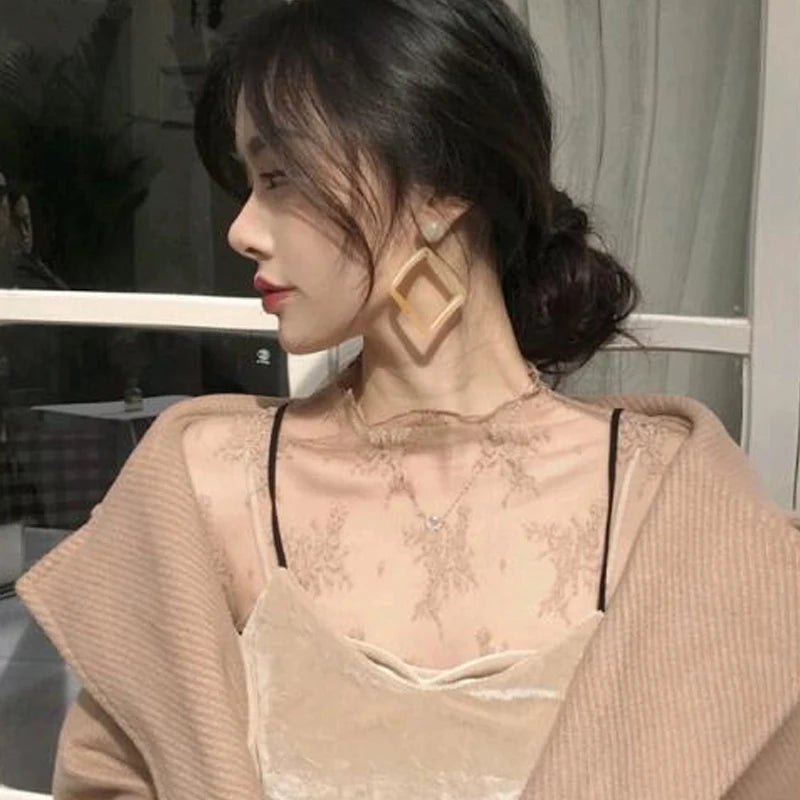 T-Shirts en maille pour femmes, chemisier en dentelle transparente, manches longues, hauts transparents pour femmes, chemise à bascule, T-Shirts transparents, haut court