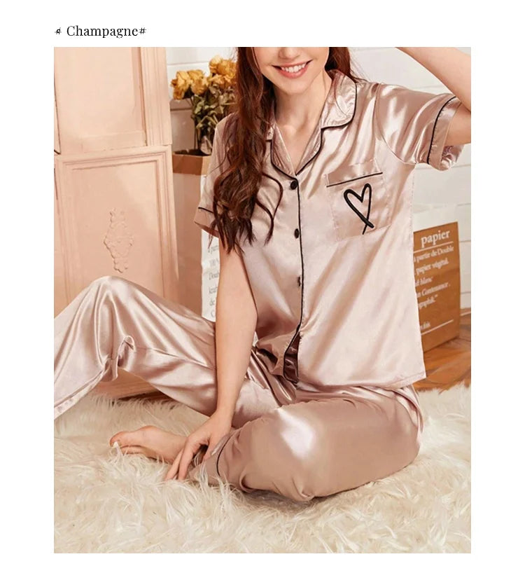 Ensemble de pyjama brodé en satin pour femme, poche, cœur, confortable, manches courtes, bouton, pantalon de salon, vêtements de nuit