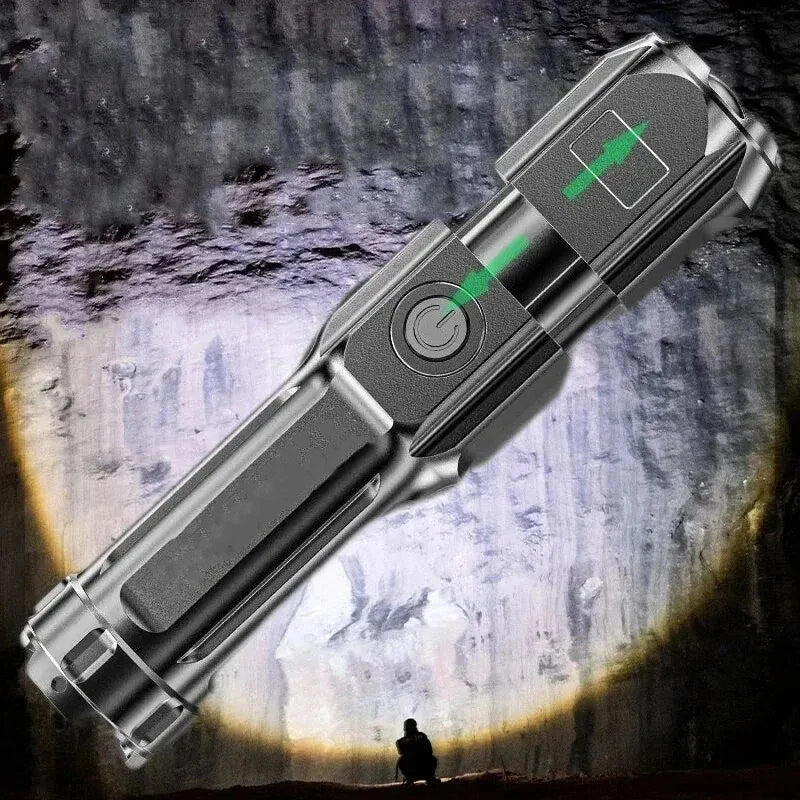 Lampe torche LED puissante avec indicateur de charge, idéale pour randonnée et camping en extérieur